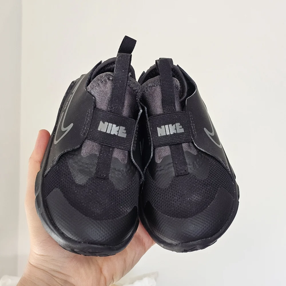 Nike Flex Runner 2 Toddler 10C Black Slip-On Sneakers DJ6039-001 Lightweight - Picture 5 of 13